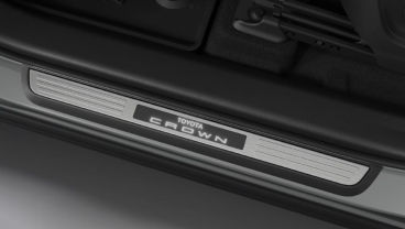 toyota-2026-features-accessories-crown-video-thumb-l