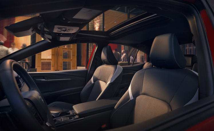 toyota-2026-features-design-camry-hybrid-se-upgrade-awd-nightshade-edition-supersonic-red-interior-p