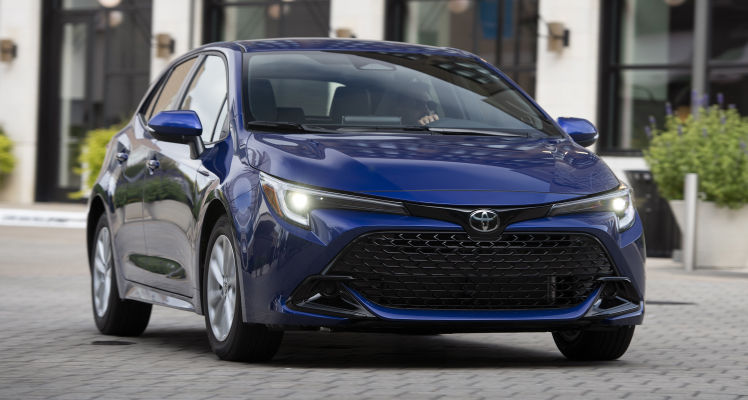 toyota-2026-features-design-corolla-hatchback-se-packages-p