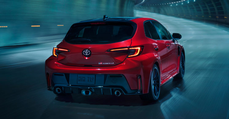 toyota-2026-features-design-gr-corolla-premium-at-supersonic-red-rear-p