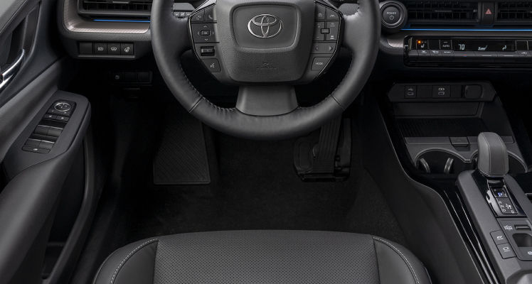 toyota-2026-features-design-seats-prius-black-softex-p