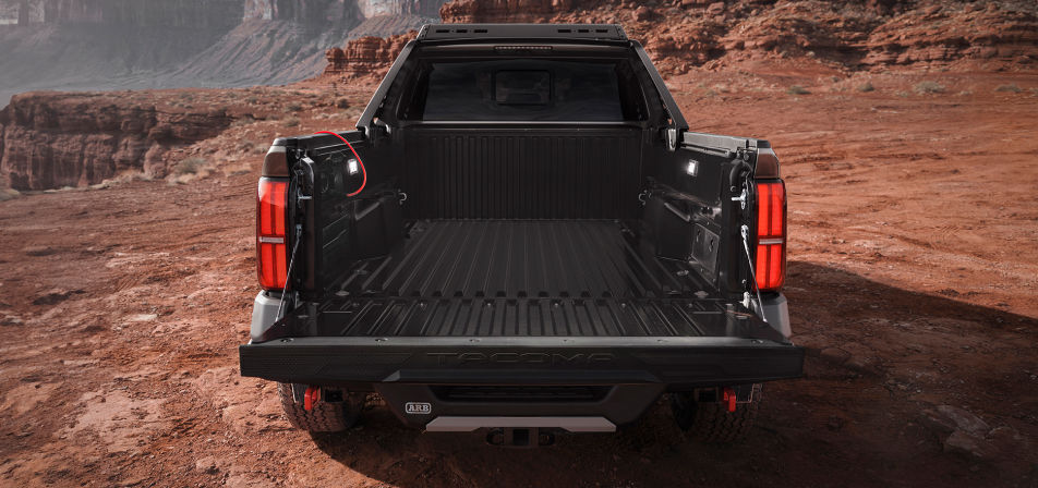 toyota-2026-features-design-tacoma-trailhunter-bronze-oxide-tailgate-s