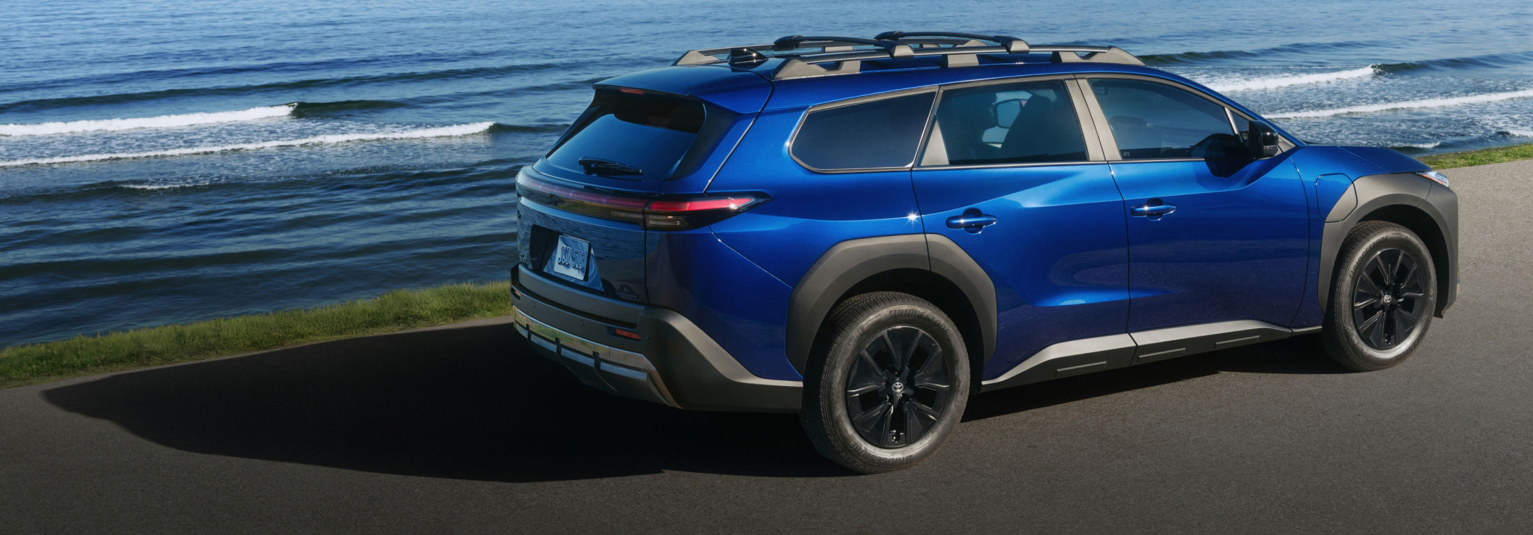 toyota-2026-features-hero-bz-woodland-trueno-blue-l