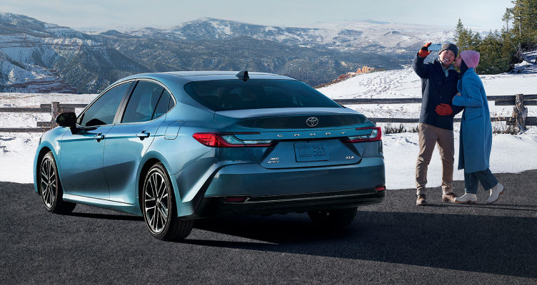 toyota-2026-features-performance-camry-xle-ocean-gem-no-maintenance-l