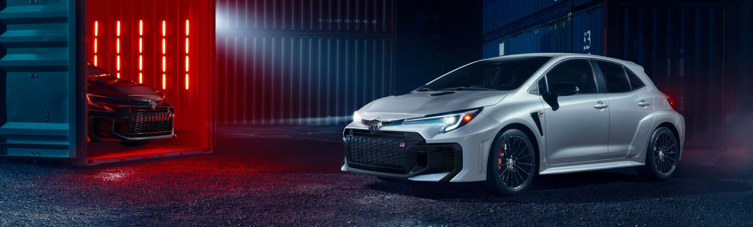 toyota-2026-features-performance-gr-corolla-core-white-core-black-l