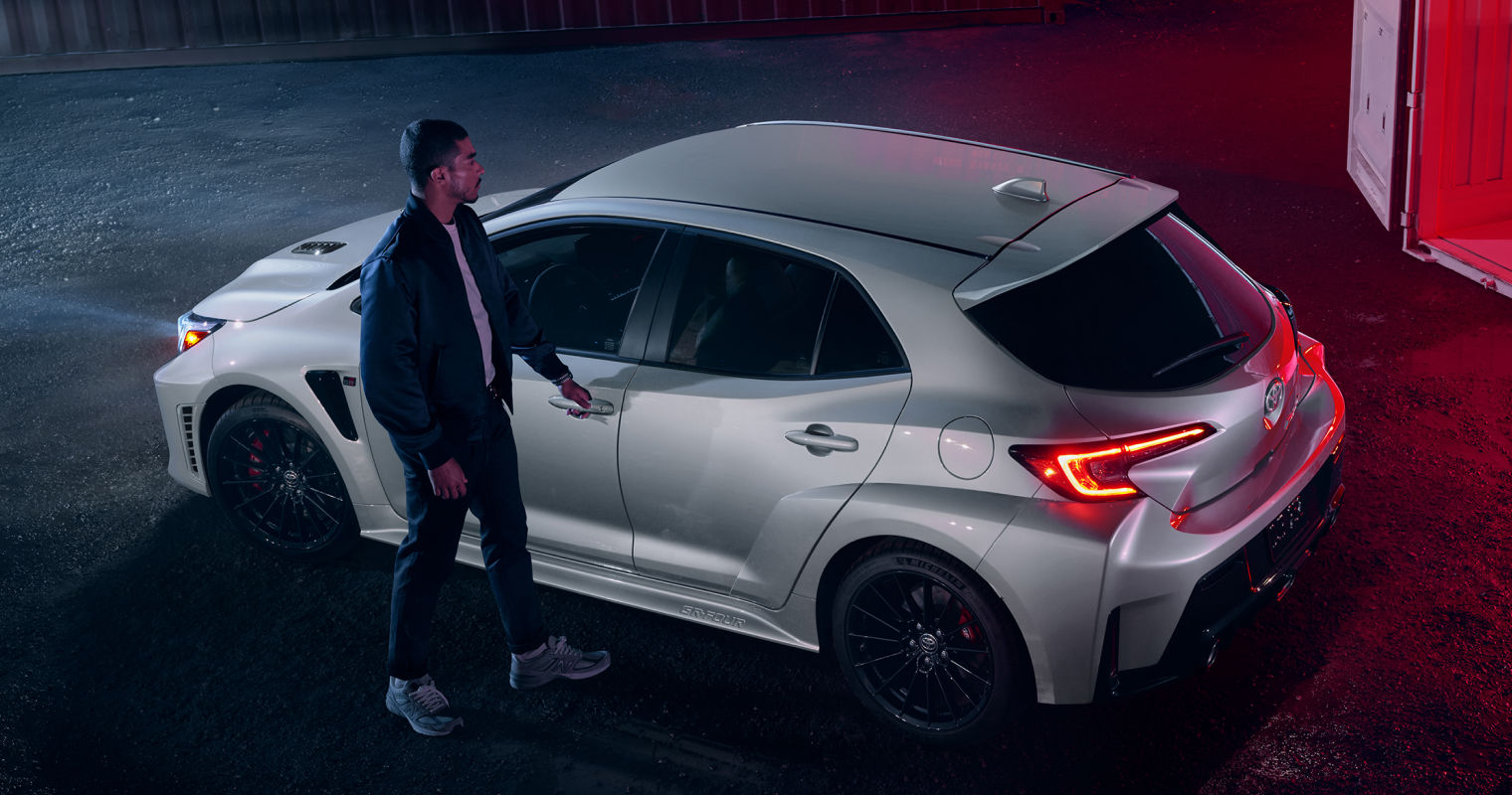 toyota-2026-features-performance-gr-corolla-core-white-l