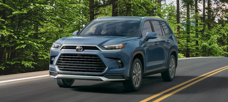 toyota-2026-features-performance-grand-highlander-platinum-hybrid-max-storm-cloud-l