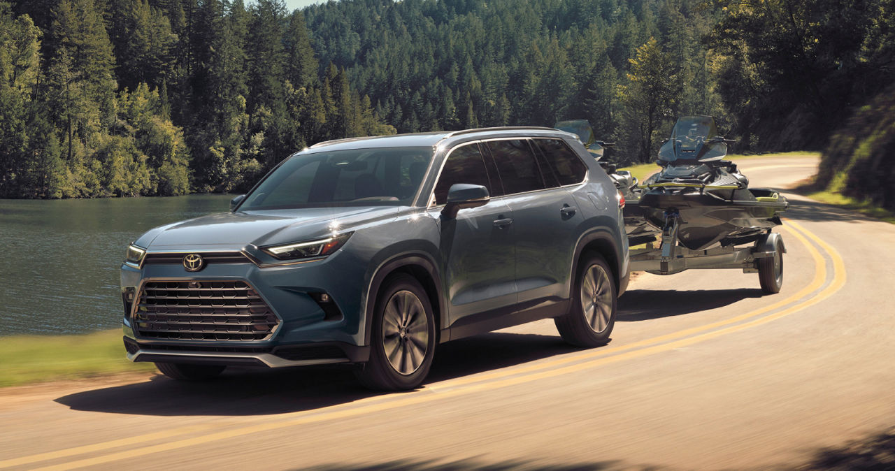toyota-2026-features-performance-grand-highlander-platinum-hybrid-max-storm-cloud-towing-l