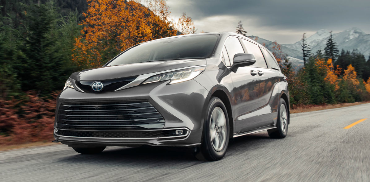 toyota-2026-features-performance-sienna-limited-heavy-metal-l
