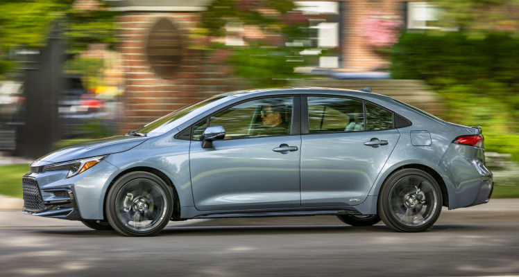 toyota-2026-features-preformance-big-driving-fun-corolla-xse-awd-celestite-p
