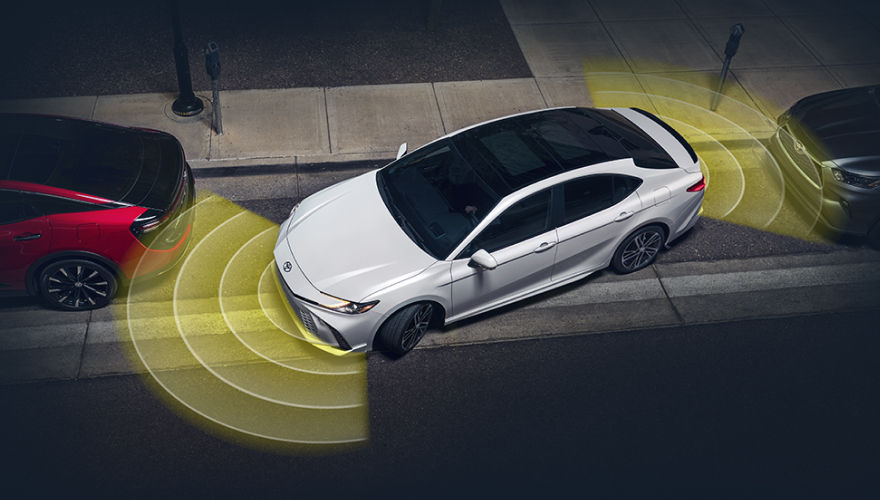 toyota-2026-features-safety-camry-xse-wind-chill-pearl-parking-assist-l