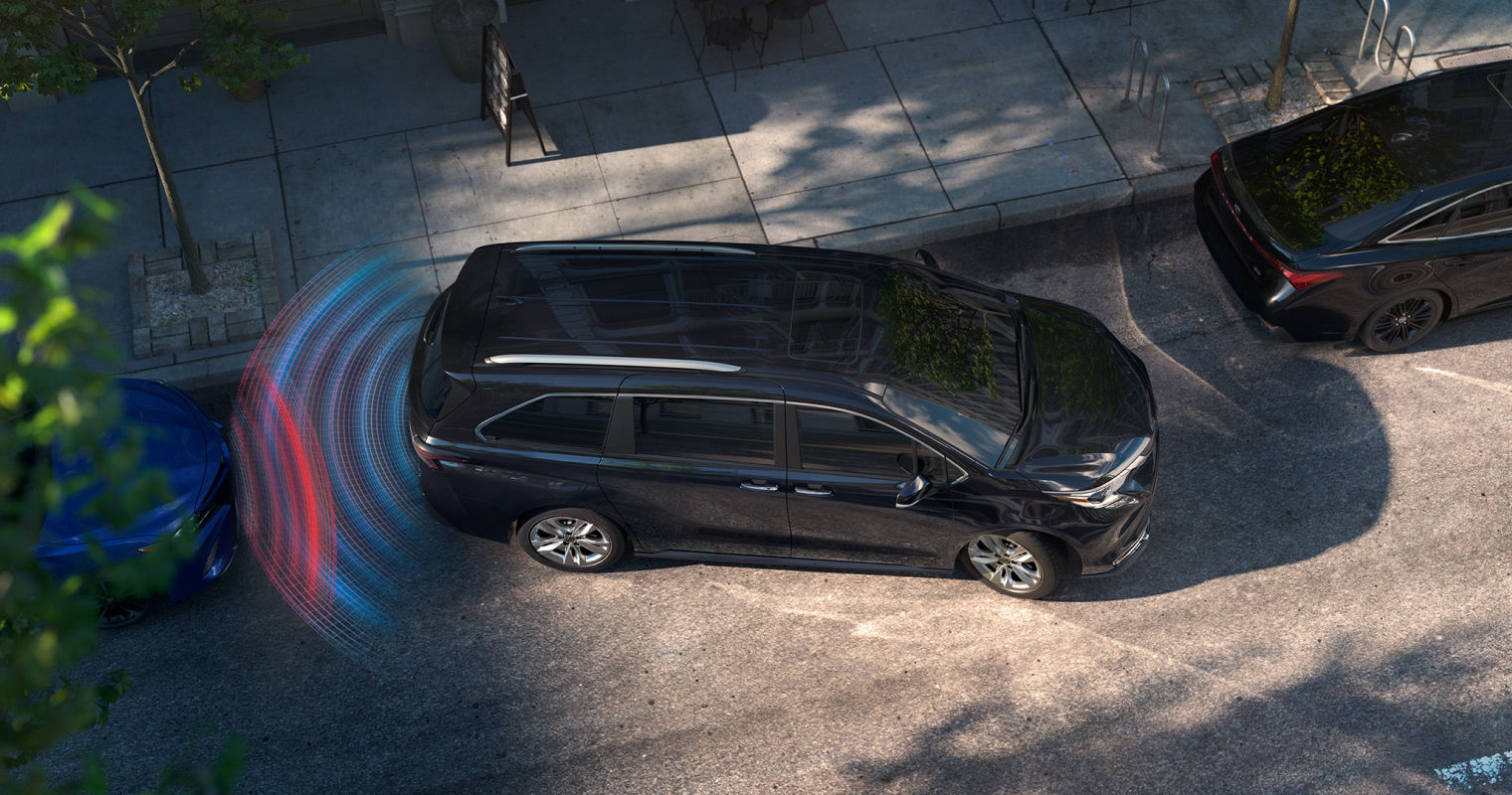 toyota-2026-features-safety-sienna-limited-midnight-black-metallic-l