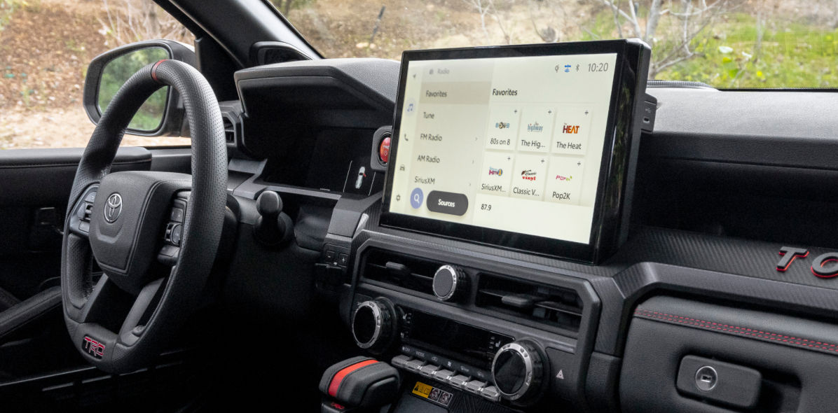 toyota-2026-features-technology-4runner-multimedia-system-l