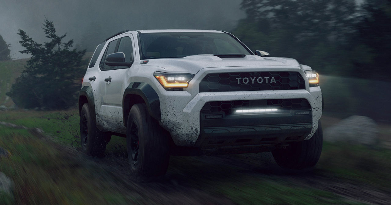 toyota-2026-features-trd-pro-4runner-hybrid-trd-pro-white-l