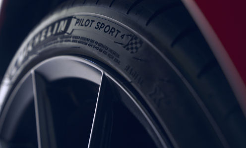 toyota-2026-gr86-features-performance-pilot-sport-tire-l