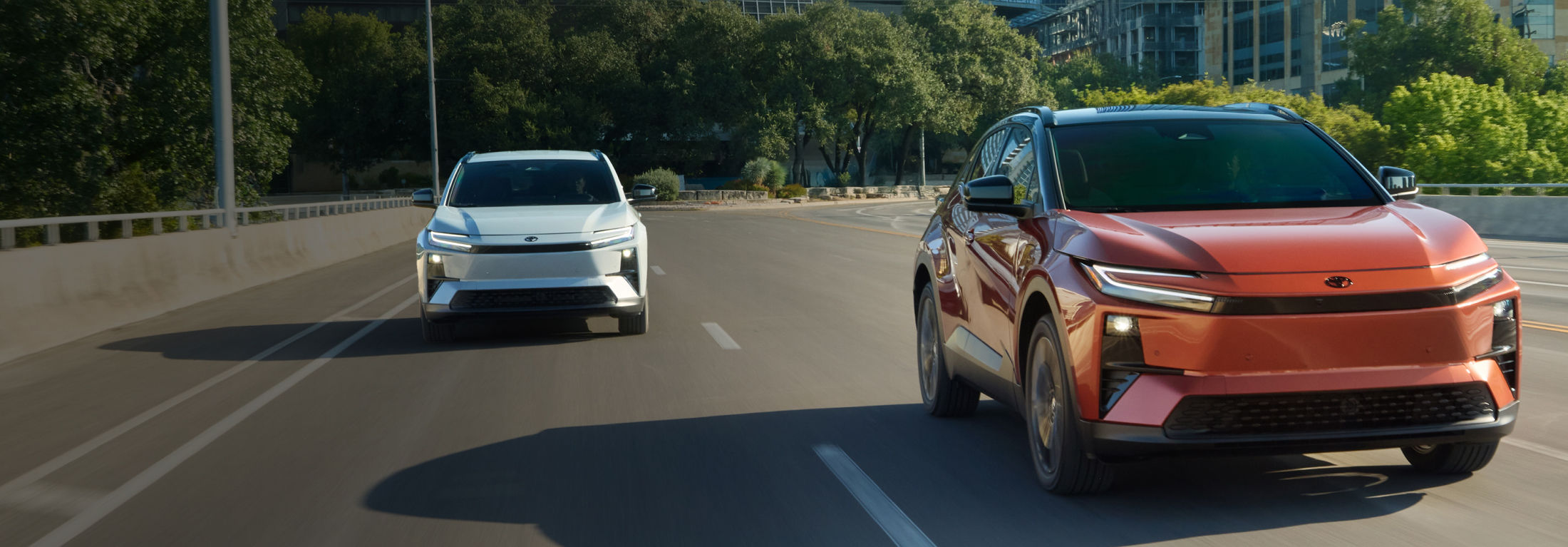 toyota-2026-hero-c-hr-se-cement-xse-premium-tandoori-midnight-black-metallic-roof-v2-l