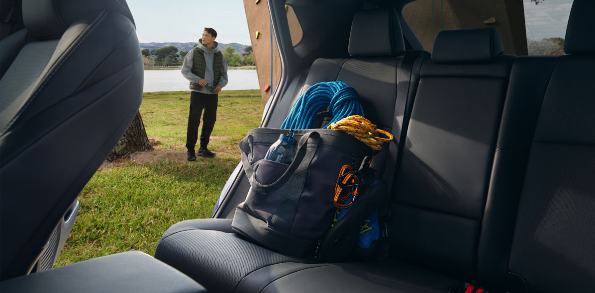 toyota-2027-features-design-bz-limited-black-softex-rear-seats-l
