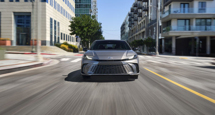 toyota-2027-features-design-camry-xse-heavy-metal-p