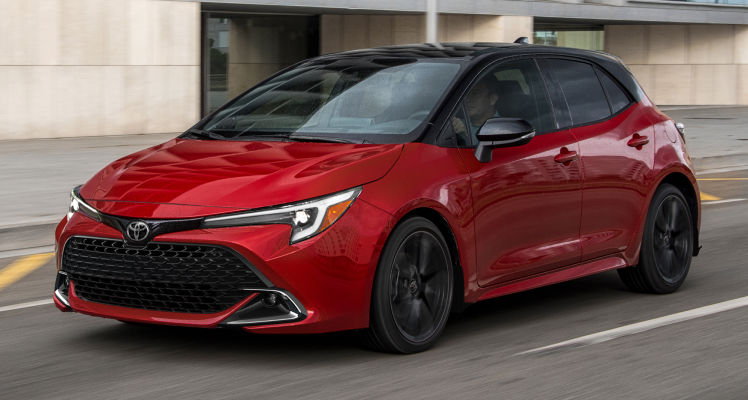 toyota-2027-features-design-corolla-hatchback-xse-packages-p