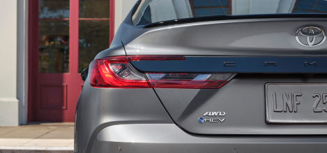toyota-2027-features-performance-camry-xse-heavy-metal-awd-s