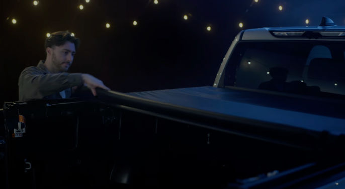 toyota-accessories-featured-accessories-soft-rolling-tonneau-cover