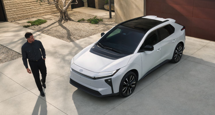 toyota-bev-owners-guide-driving-and-tips-battery-pre-conditioning-2026-bz-limited-wind-chill-pearl-p