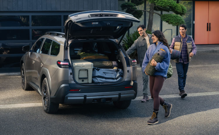 toyota-features-2026-design-bz-woodland-premium-bronze-trunk-p