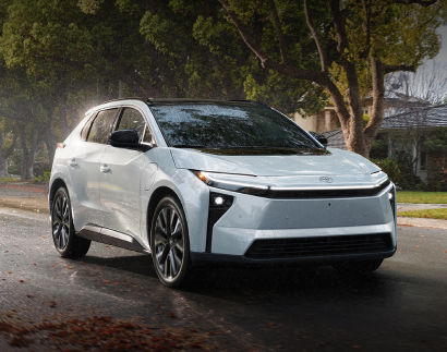 toyota-home-2026-bz-limited-wind-chill-pearl-l.jpg