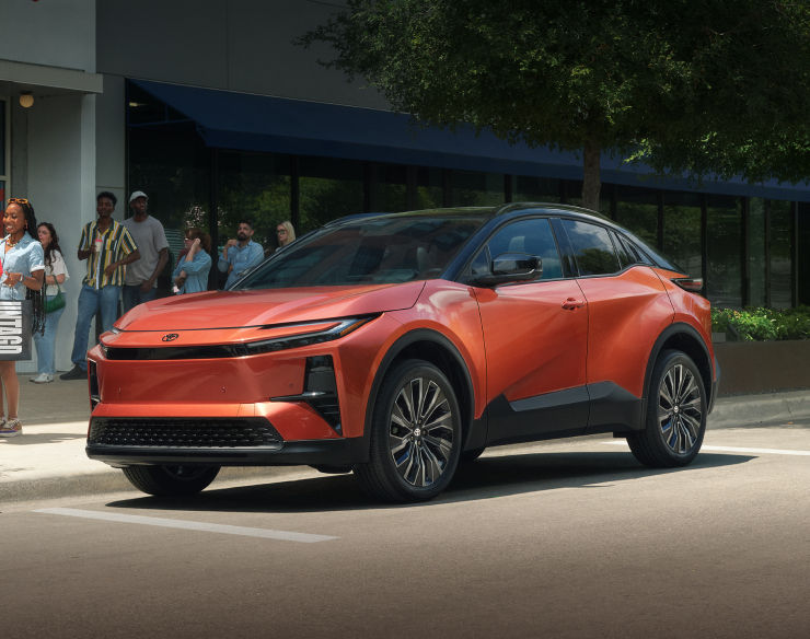 toyota-home-2026-c-hr-xse-premium-tandoori-midnight-black-metallic-roof