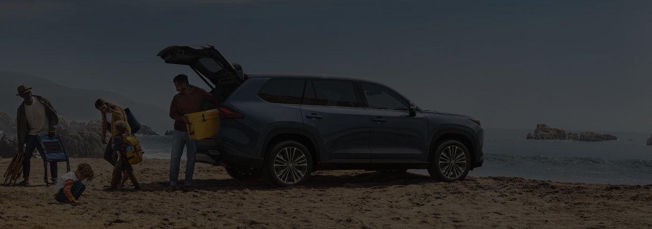 toyota-kick-sensor-2024-grand-highlander-platinum-hybrid-max-storm-cloud-s