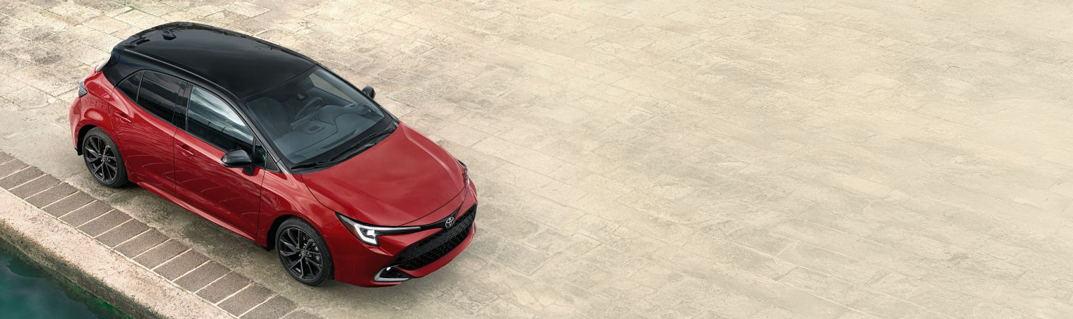 toyota-overview-accessory-2026-corolla-hatchback-xse-finish-red-line-with-black-roof-l