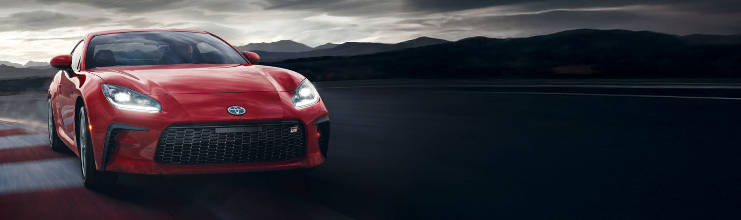 toyota-overview-accessory-2026-gr86-premium-track-b-red-l