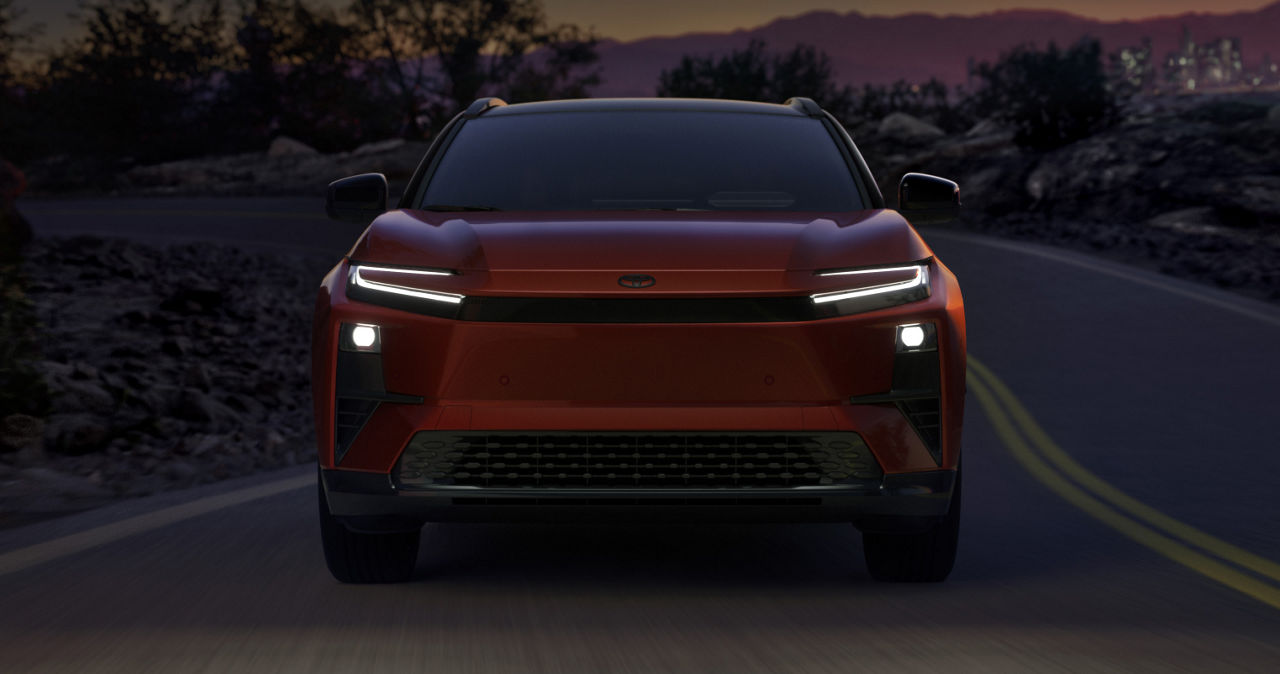 toyota-register-for-updates-2026-c-hr-design-l.jpg