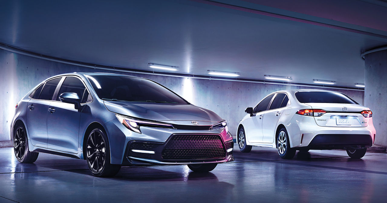 toyota-sedans-hatchbacks-sports-cars-2026-corolla-xse-celestite-corolla-hybrid-le-white-l