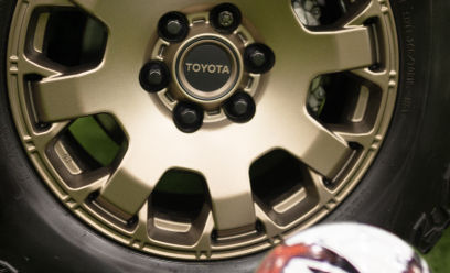 toyota-sports-partnerships-nsl-2025-tacoma-4x4-double-cab-hybrid-trailhunter-wheel-l