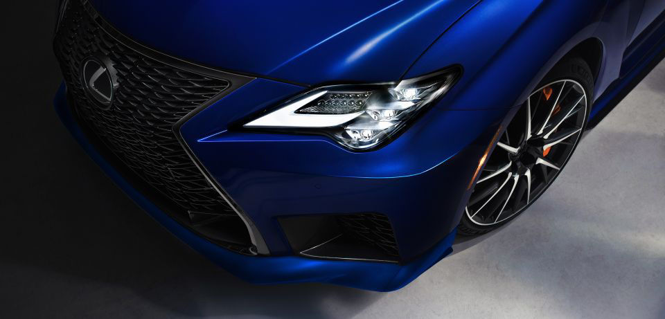 styleguide_lexus-2024-rcf-performance-ultrasonic-blue-mica-2.0-headlamp-tile-x