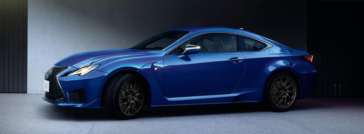 styleguide_lexus-2024-rcf-ultrasonic-blue-mica-2.0-left-profile-tile-x