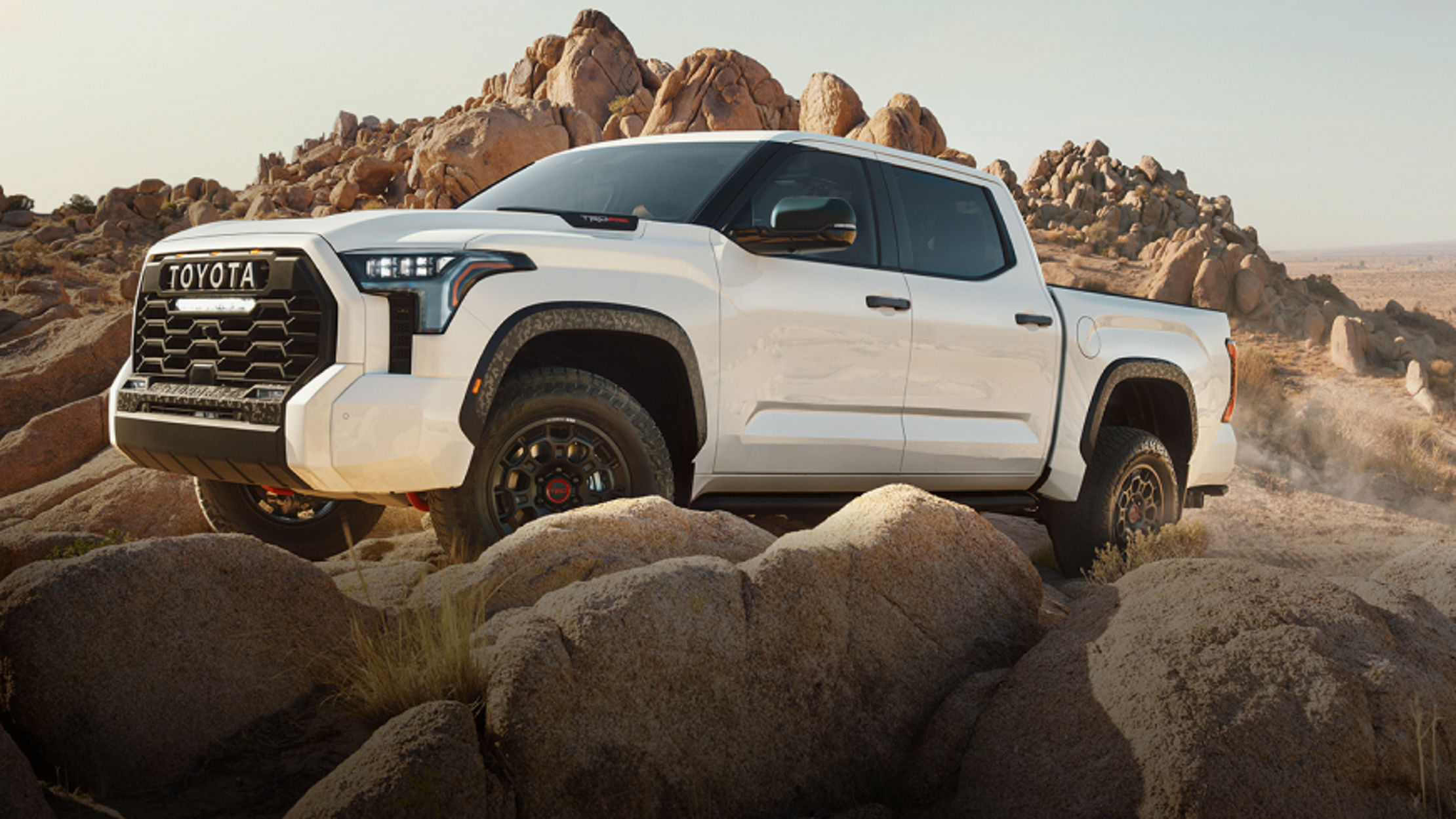 styleguide_toyota-home-2024-tundra-hybrid-limited-trd-pro-white-m